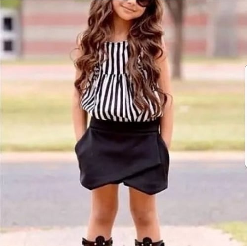 طقم بلوزة مخططه مع شورت