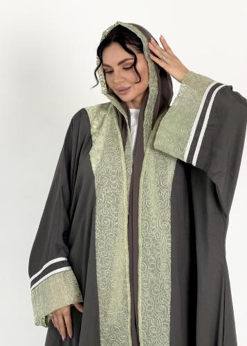 Emirati abaya