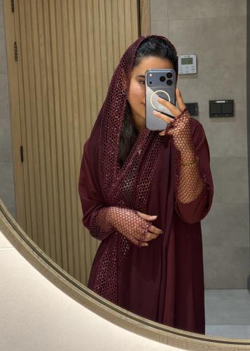 Smara burgundy veil