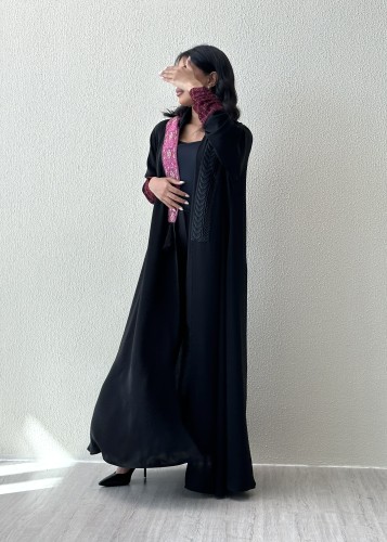 Hot pinky abaya
