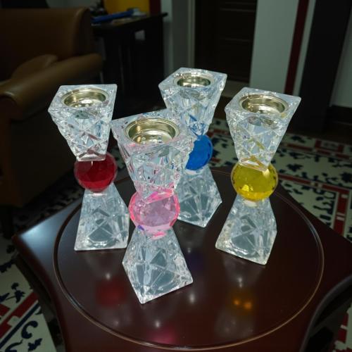 مبخرة زجاج بقاعدة بالحبة