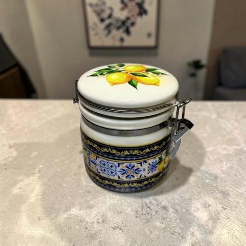 برطمان سيراميك بقفل
