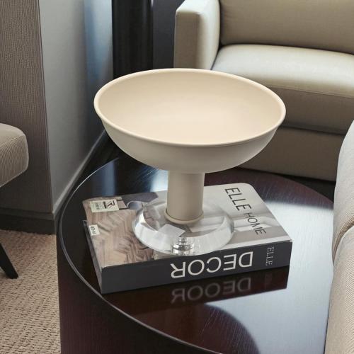 صواني تقديم بقاعدة