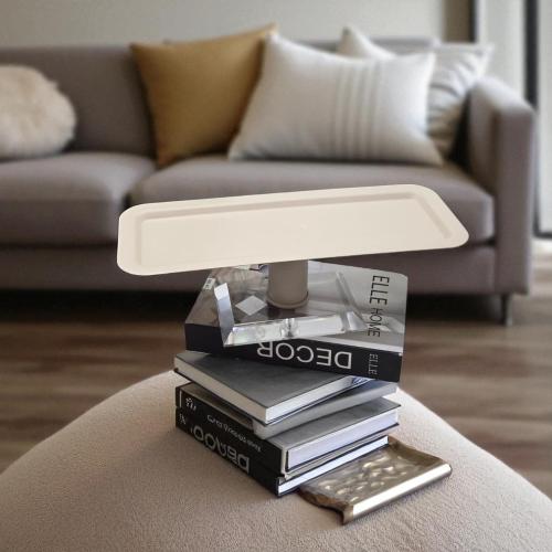 صواني تقديم بقاعدة