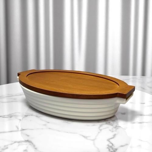 صحن سيراميك بغطاء خشب