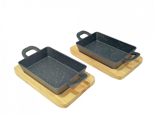 جريل مستطيل أسود بقاعدة خشب بالحبة