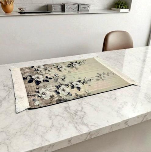 مفرش مقاس  38 * 28 سم