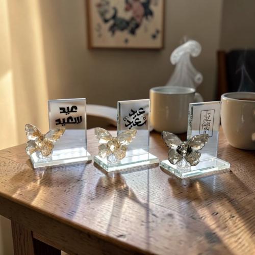 استاند عد سعيد بقاعدة كريستال