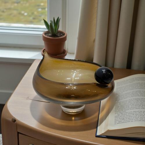 فازة زجاج ديكور