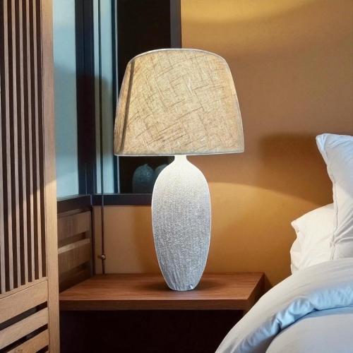 اباجورة سيراميك ملون