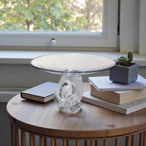 صحن زجاج بقاعدة