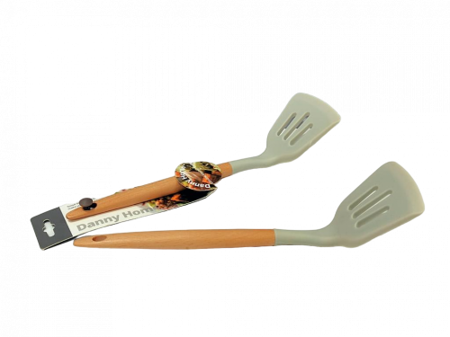 ملعقة غرف بيد خشب بالحبة