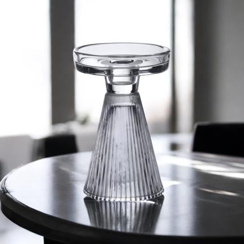 شمعدان زجاج مقاس 14 * 9.5 سم