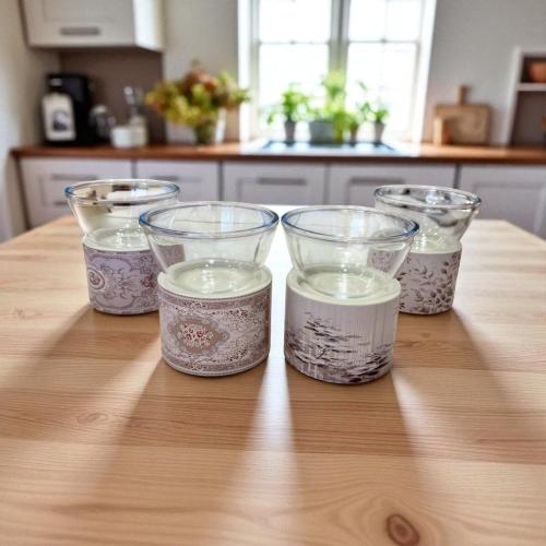 صحن بغطاء بالحبه