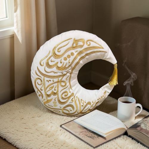 مخدة قماش شكل هلال رمضان