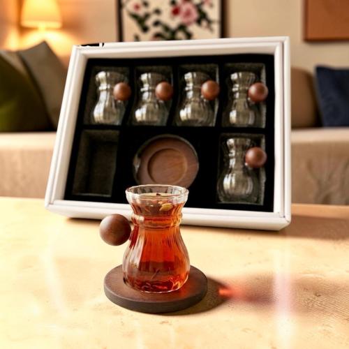 طقم بيالة 6ح بقاعدة خشب