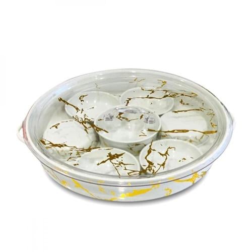 تبسي فطور مع صحون معدن