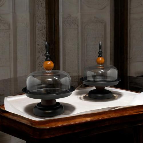 ًصحن كيك بغطاء شفاف مقاس 15 * 20 سم - بالحبة