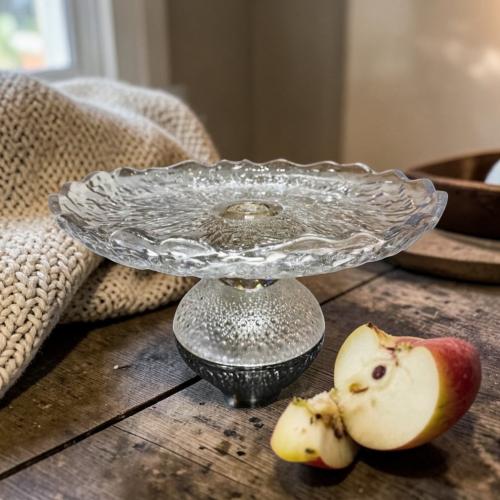 صحن زجاج شفاف بقاعدة