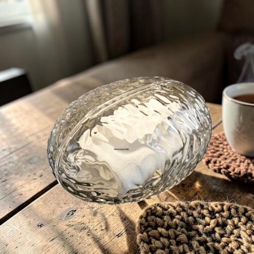 علبة مناديل بلاستيك شفاف