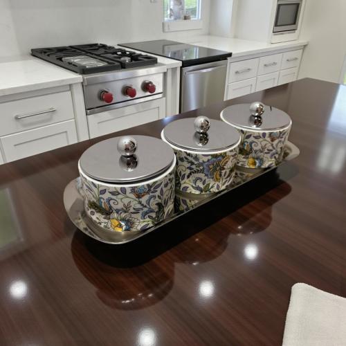 ًصحن استيل مع 3 سكرية