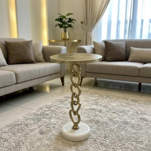 طاولة جانبية استيل هندي ذهبي