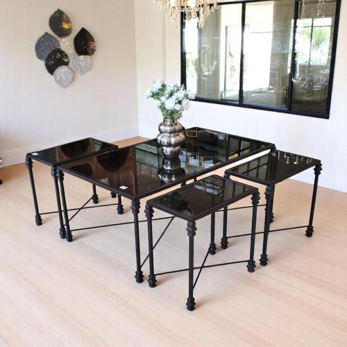 طاولة حديد خماسي زجاج مقاس كبير120*70*50سم  صغير 50*30*50 سم