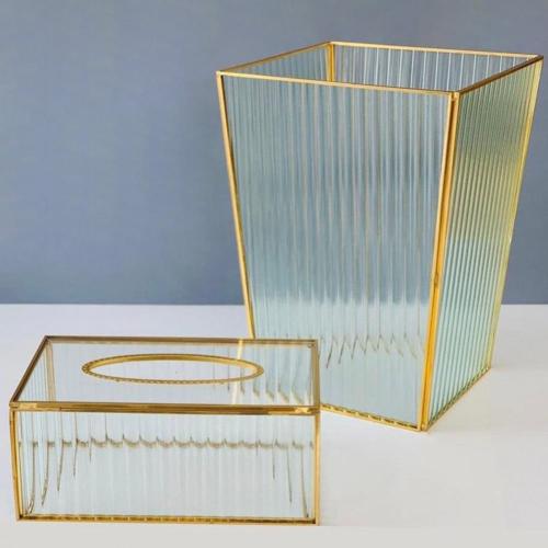 سلة نفايات مع علبة مناديل زجاج