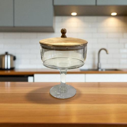 سكرية زجاج بغطاء