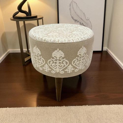 كرسي بوف 40 * 40 سم هندي