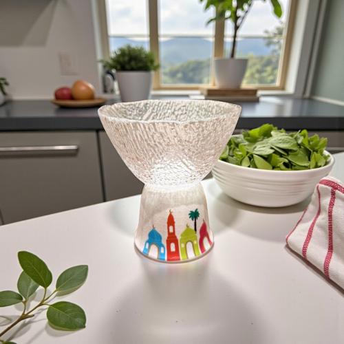 صحن زجاج بقاعدة فنجان رمضان