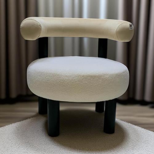 كرسي قماش بوكليت ابيض