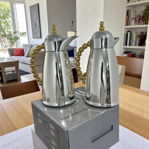 طقم ترامس فضي يد ذهبي