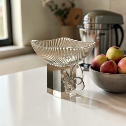 صحن زجاج بقاعدة كريستال