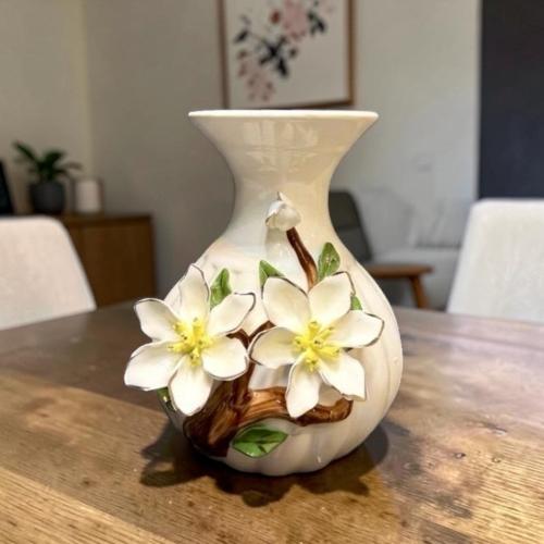 فازة سيراميك ورد
