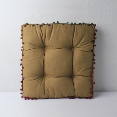 مخدة قماش مربع