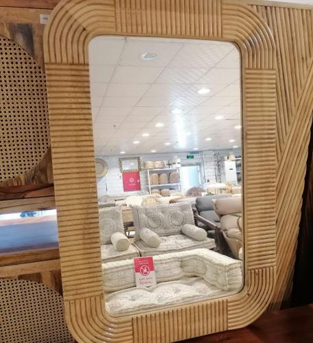 مرايا هندي باطار