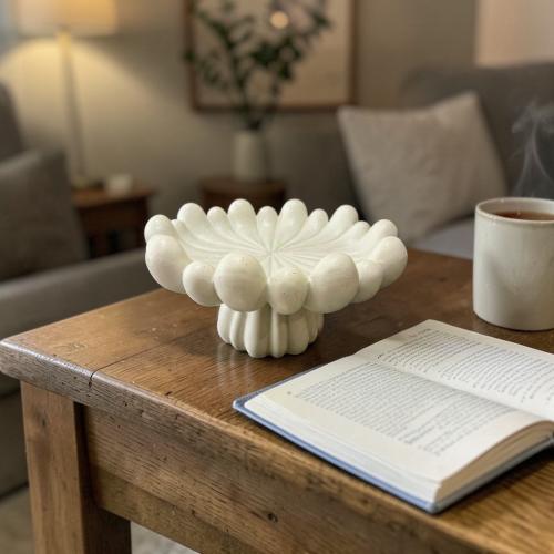 صحن بولي بقاعدة ابيض