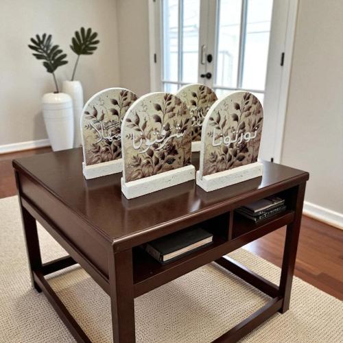 استاند ديكور بالحبه