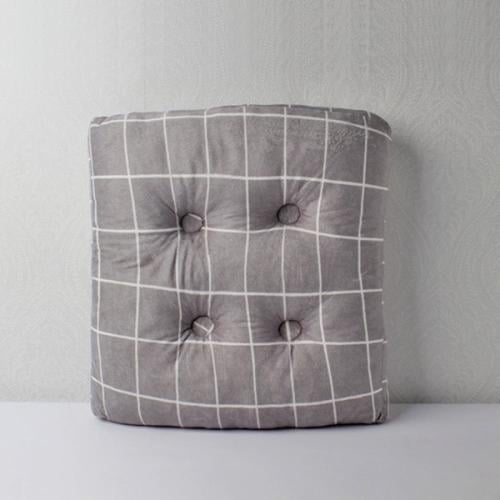 مخده قماش كاروهات