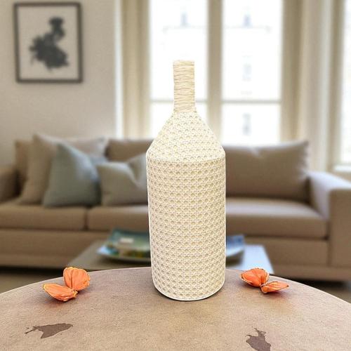 فازة سيراميك ابيض