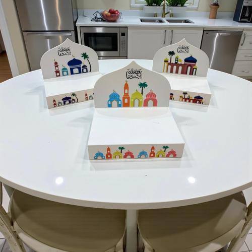 صحن خشب بستاند رمضان يجمعنا بالحية