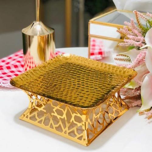 صحن تقديم مربع ذهبي ديكور