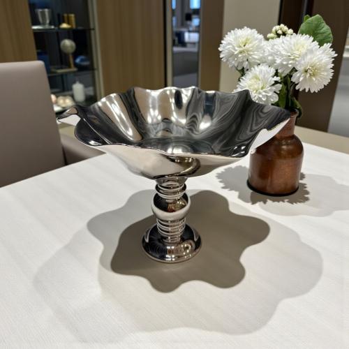 صحن سيراميك بقاعدة