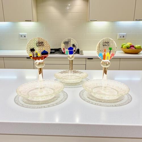 ًحن زجاج باستاند رمضان يجمعنا بالحيه