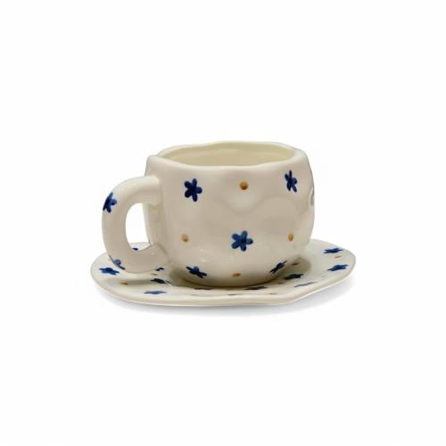 كاسة سيراميك مع صحن