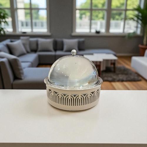 صحن معدن بغطاء