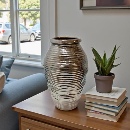 فازة سيراميك ديكور