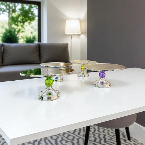 صحن معدن بستاند