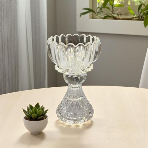 صحن زجاج شفاف بقاعدة